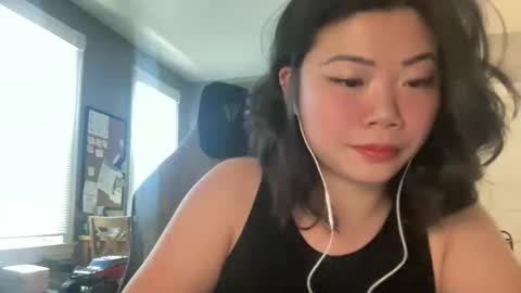 Snapshot of honeysunshineneko chatting on April 2026 03:58:01 PM HoneySunshineNeko online show from April 2026 03:58:01 PM