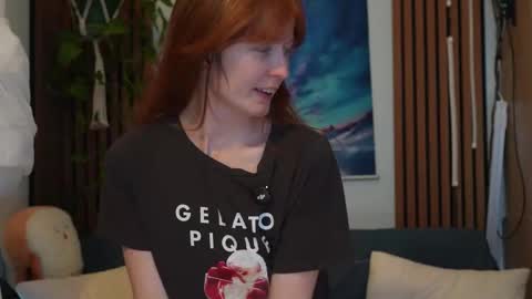 Noelle online show from November 2025 03:28:02 AM