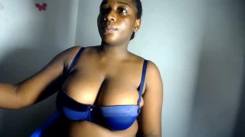Snapshot of honeyy_sophia chatting on July 2026 11:02:02 AM sophia online show from July 2026 11:02:02 AM