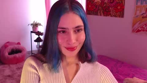 Snapshot of honeyypeaach chatting on December 2024 08:25:01 PM online show from December 2024 08:25:01 PM