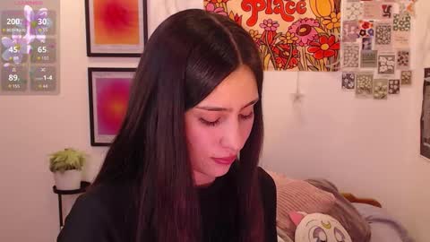 Snapshot of honeyypeaach chatting on September 2025 10:14:02 PM online show from September 2025 10:14:02 PM