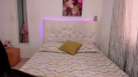 Andrea online show from January 2025 04:13:02 PM