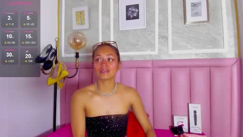 holly online show from February 2026 08:49:01 PM