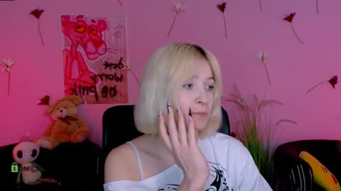 hope_shadow online show from June 2026 06:42:01 PM