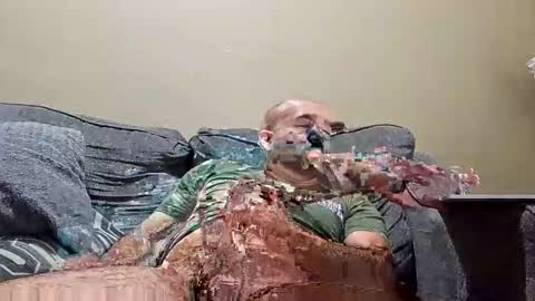 Hornlat online show from May 2026 08:27:01 PM