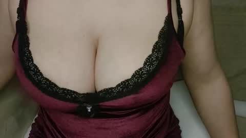 Snapshot of horny_emily1 chatting on January 2026 05:27:02 PM call me emily online show from January 2026 05:27:02 PM
