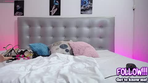 Juliette Roberts online show from March 2026 03:46:01 PM