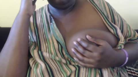 Snapshot of hornybigtitts chatting on January 2025 12:31:02 PM monica zain online show from January 2025 12:31:02 PM