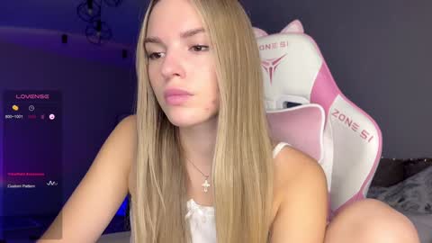 Sonya online show from December 2024 05:54:02 PM