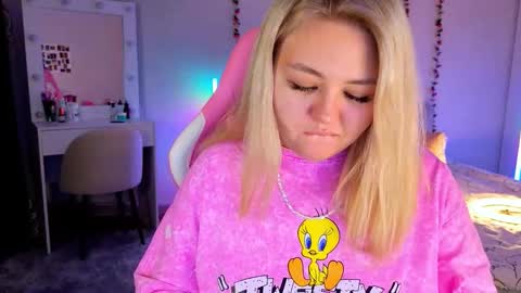 HornyCakee online show from October 2025 11:31:01 AM