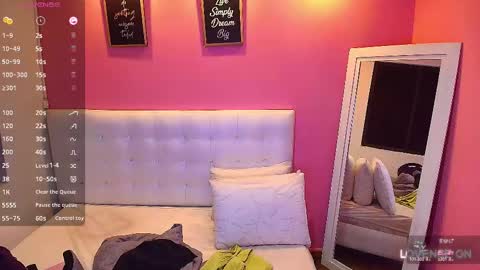 Snapshot of hornyhousekeeper_ chatting on February 2025 12:22:01 PM Valentina online show from February 2025 12:22:01 PM