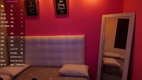 Snapshot of hornyhousekeeper_ chatting on February 2025 12:34:01 PM Valentina online show from February 2025 12:34:01 PM