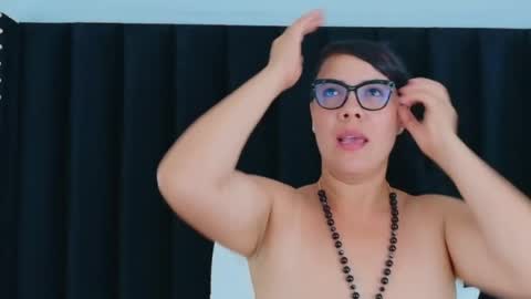 Natasha  online show from April 2026 07:06:02 PM