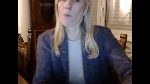 Hornyssima online show from November 2025 04:18:02 PM