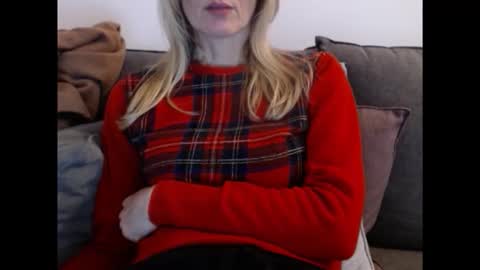 Hornyssima online show from April 2026 03:06:01 PM