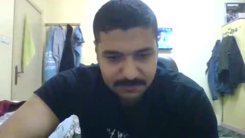 hossampharaos21 online show from March 2026 12:48:02 AM