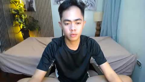 Rylle online show from October 2025 11:48:01 PM