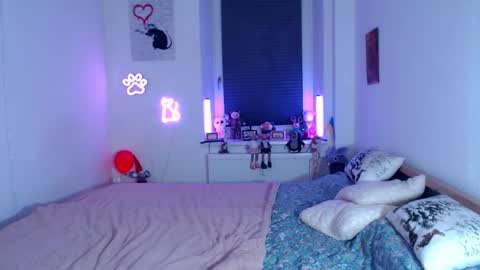 Dashka online show from December 2025 09:45:02 PM