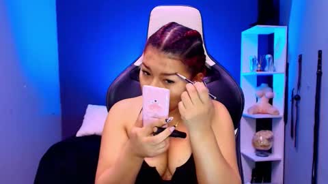 hot chocolate 4u online show from October 2025 12:24:02 PM