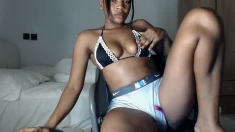 Snapshot of hot_chocoxxxx chatting on August 2026 10:30:01 PM sonia mis choco online show from August 2026 10:30:01 PM