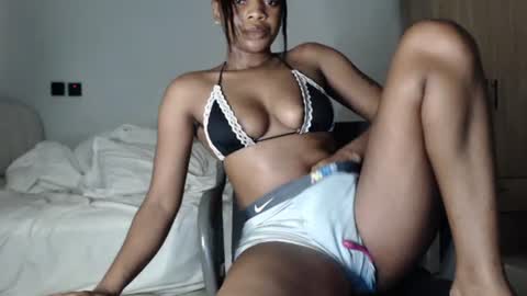 Snapshot of hot_chocoxxxx chatting on August 2026 10:41:01 PM sonia mis choco online show from August 2026 10:41:01 PM