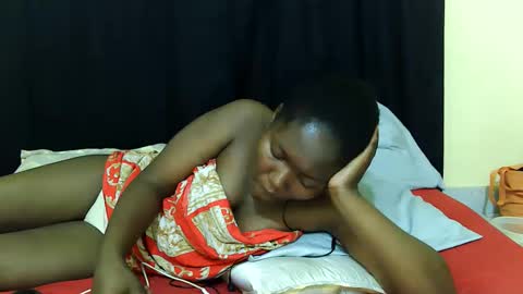 Milly online show from October 2025 07:52:01 PM