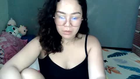Snapshot of hot_emma1112 chatting on July 2026 01:42:01 AM hot_emma1112 online show from July 2026 01:42:01 AM