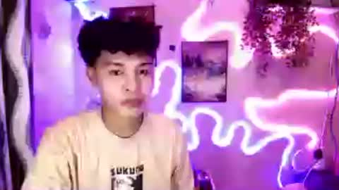 Snapshot of hot_kisser19 chatting on July 2026 04:37:01 AM mark online show from July 2026 04:37:01 AM