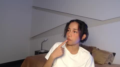 Alana online show from October 2025 09:15:02 PM