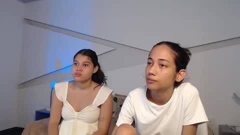 Alana online show from December 2025 10:25:01 PM