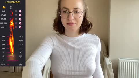 Lina online show from March 2025 11:23:01 AM