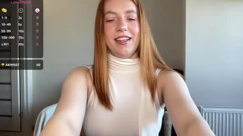 Snapshot of hot_lliinns chatting on May 2026 06:42:02 AM Lina online show from May 2026 06:42:02 AM