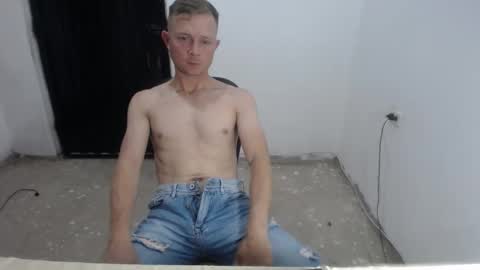 Snapshot of hot_mann11 chatting on January 2026 12:02:01 AM angel online show from January 2026 12:02:01 AM