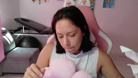 Mia online show from June 2026 04:54:01 PM