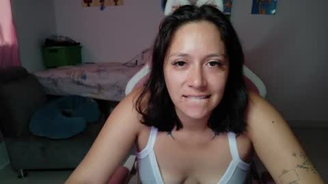Mia online show from July 2026 03:06:02 PM