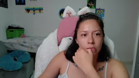 Mia online show from July 2026 02:45:01 PM
