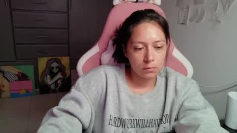 Mia online show from July 2026 02:15:01 PM