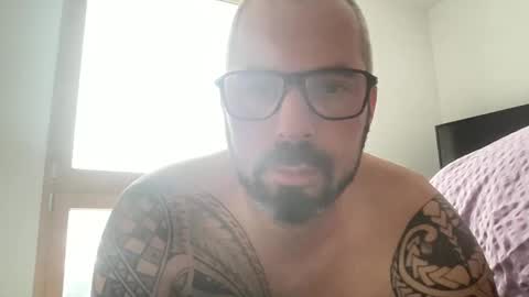 letmedoo2 online show from March 2026 11:33:02 AM