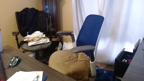 SissySlutBitch online show from April 2026 05:17:01 PM