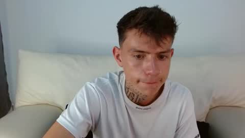 Snapshot of hot_teo_ chatting on January 2026 05:27:02 PM Mateo online show from January 2026 05:27:02 PM