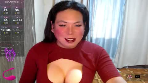 Snapshot of hotasian_mama chatting on October 2025 07:41:02 AM Grace online show from October 2025 07:41:02 AM