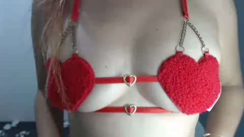 Snapshot of hotasian_pinky chatting on March 2025 11:58:01 AM hotasian_pinky online show from March 2025 11:58:01 AM