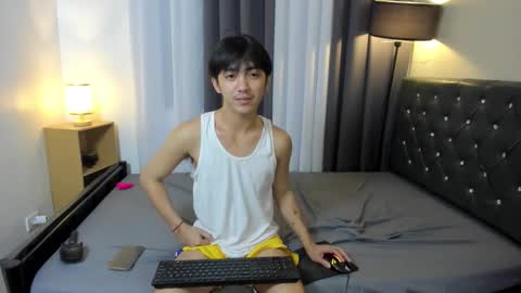 Snapshot of hotasiankenn chatting on September 2025 10:27:01 AM Kenny online show from September 2025 10:27:01 AM