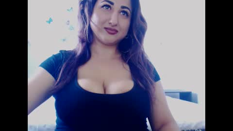 Snapshot of hotboobsmaya chatting on September 2025 09:19:02 AM hotboobsmaya online show from September 2025 09:19:02 AM