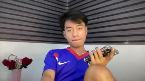 hotboy_marc online show from April 2026 12:05:02 AM