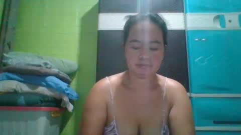 hotchicks4uxx online show from January 2025 10:22:01 PM