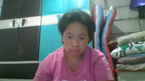 hotchicks4uxx online show from December 2025 05:02:01 AM