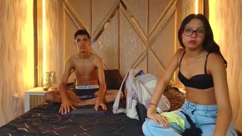 hotcouple_222 online show from November 2025 08:02:01 AM