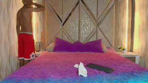 hotcouple_222 online show from February 2026 07:24:02 AM