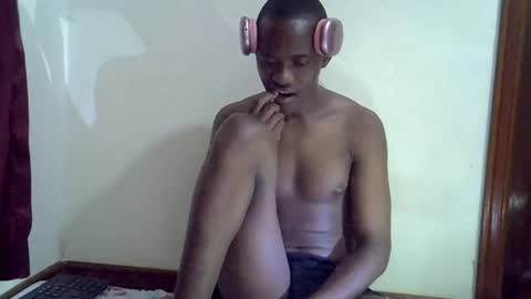 Snapshot of hotcum256 chatting on April 2026 06:19:01 AM hotcum256 online show from April 2026 06:19:01 AM